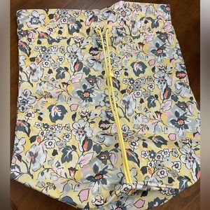 Vera Bradley Cinch Laundry Bag NWT - Sunny Garden